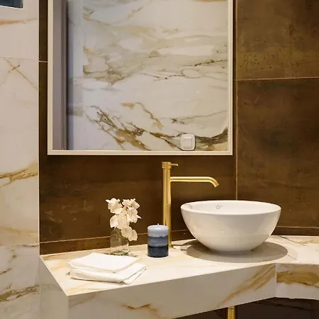 Complex White And Rocks 빌라 *