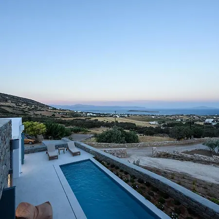 Complex White And Rocks