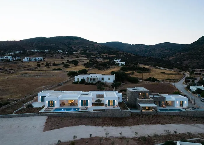 Βίλα Complex White And Rocks *