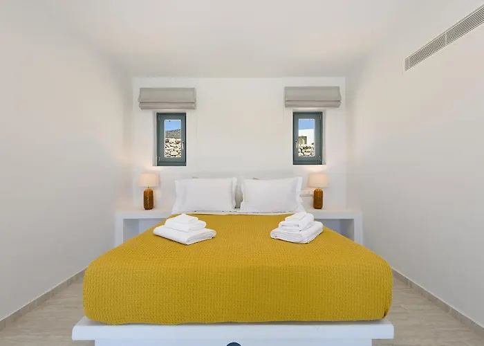 Βίλα Complex White And Rocks *