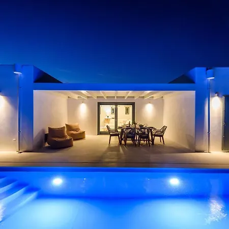 Complex White And Rocks