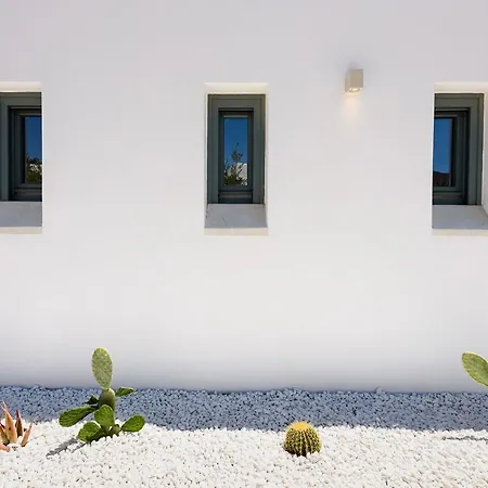 Complex White&rocks Villa