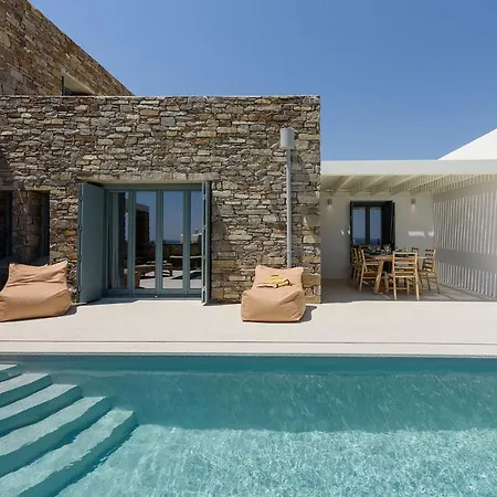 Βίλα Complex White And Rocks *