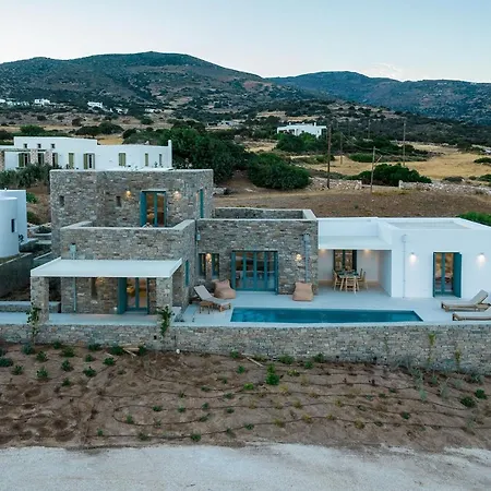 Complex White And Rocks Villa *