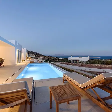 Villa Complex White And Rocks *