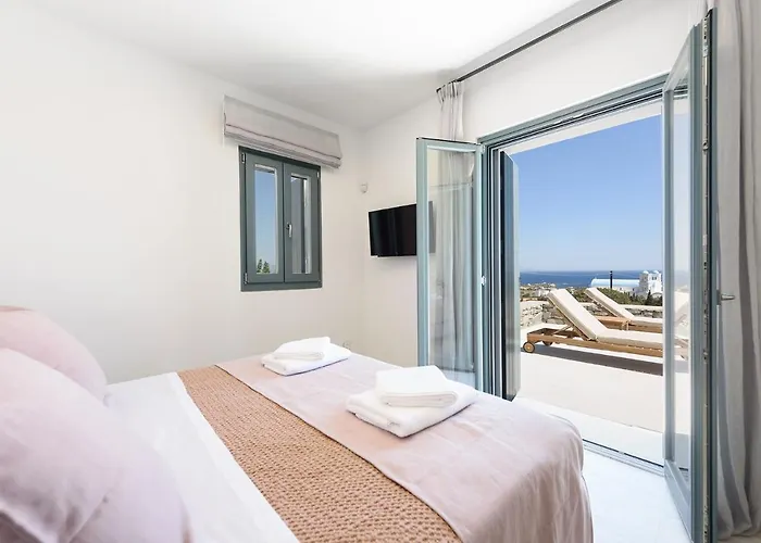 别墅 Complex White And Rocks