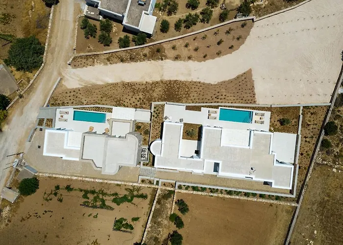 Complex White And Rocks Parikia (Paros)