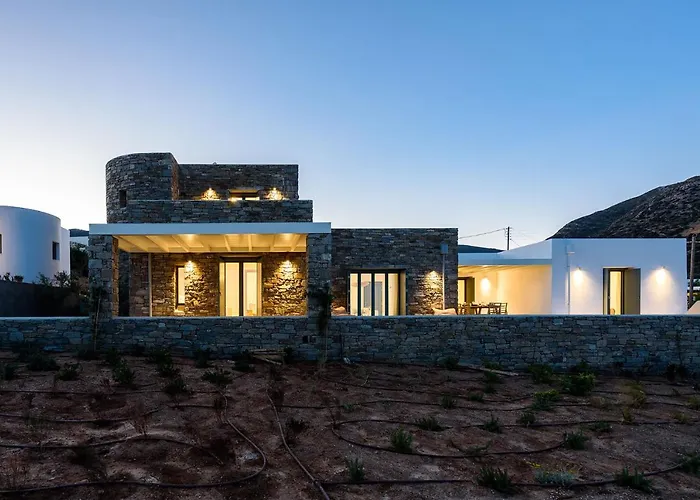 Complex White And Rocks Villa Parikia (Paros)